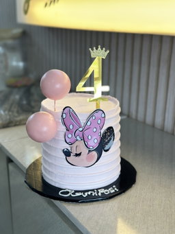 6 inches  2 Layers Whipped cream Cake   