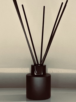 REED DIFFUSERS