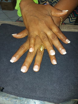 Pose capsules: Gel, Acrylique, Porcelaine 