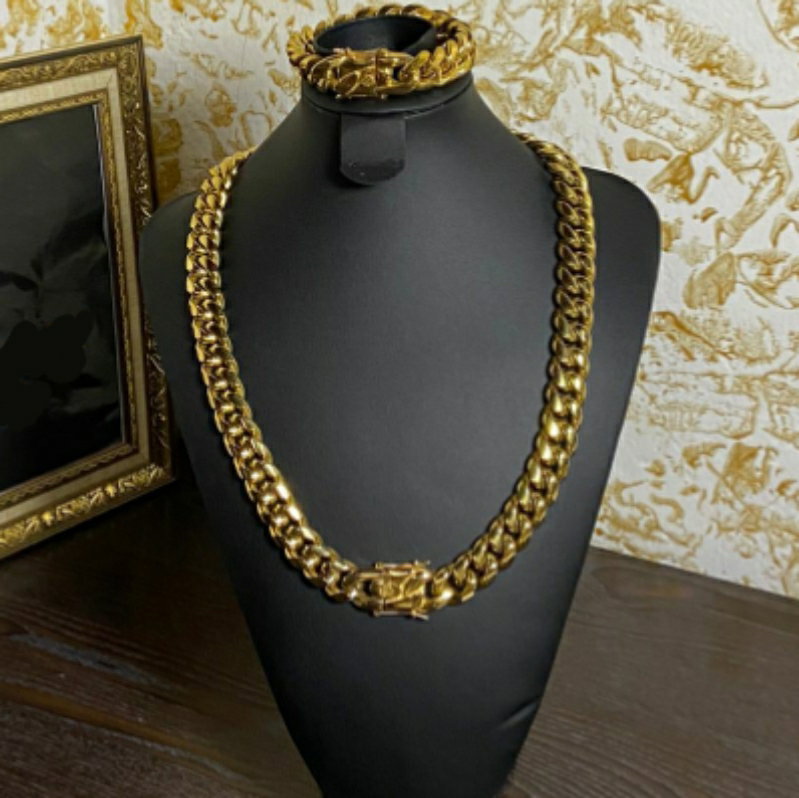 CUBAN CHAIN & BRACELET