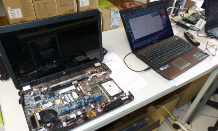 SERVICE DE DEPANNAGE INFORMATIQUE 
