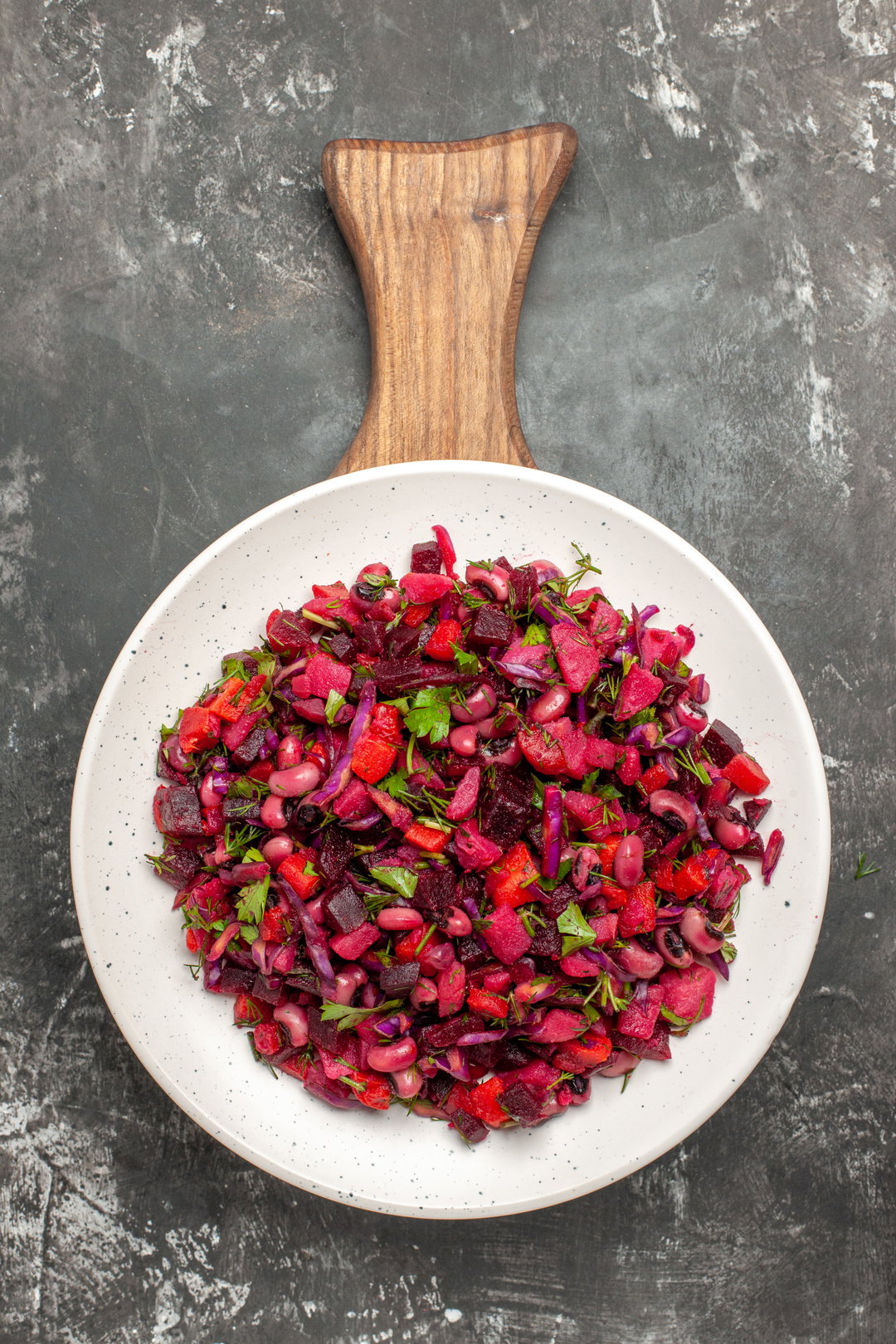 Beans, beetroot, chia and pomegranate salad  // Salat aus Bohnen, Roter Bete, Chia und Granatapfel 
