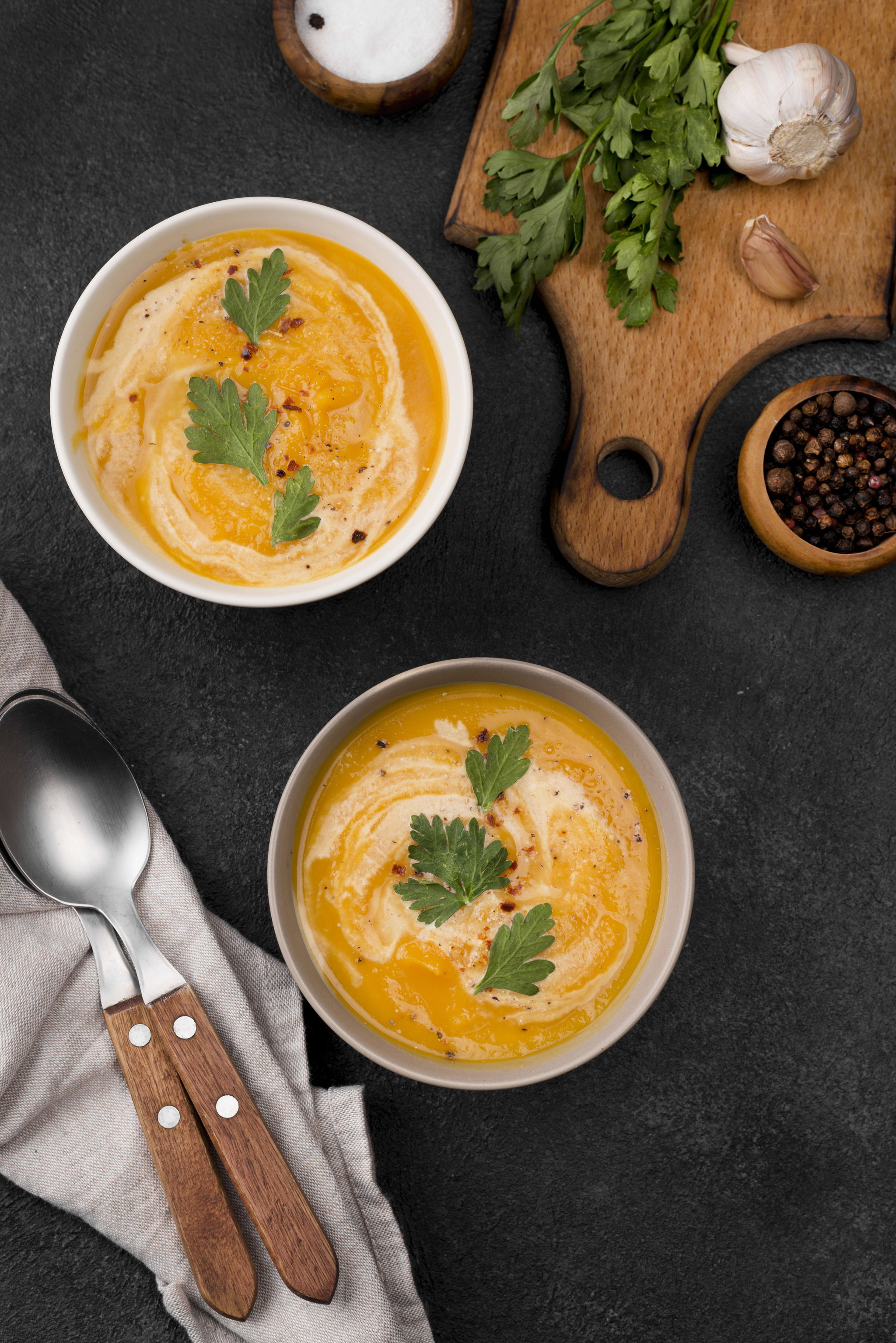 Creamy vegetable soup // Cremige Gemüsesuppe_0
