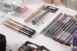 Revlon Assorted New Overstock Cosmetic & Accessory Lots - 250 units
