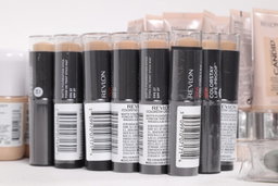 Revlon Assorted New Overstock Cosmetic & Accessory Lots - 250 units
