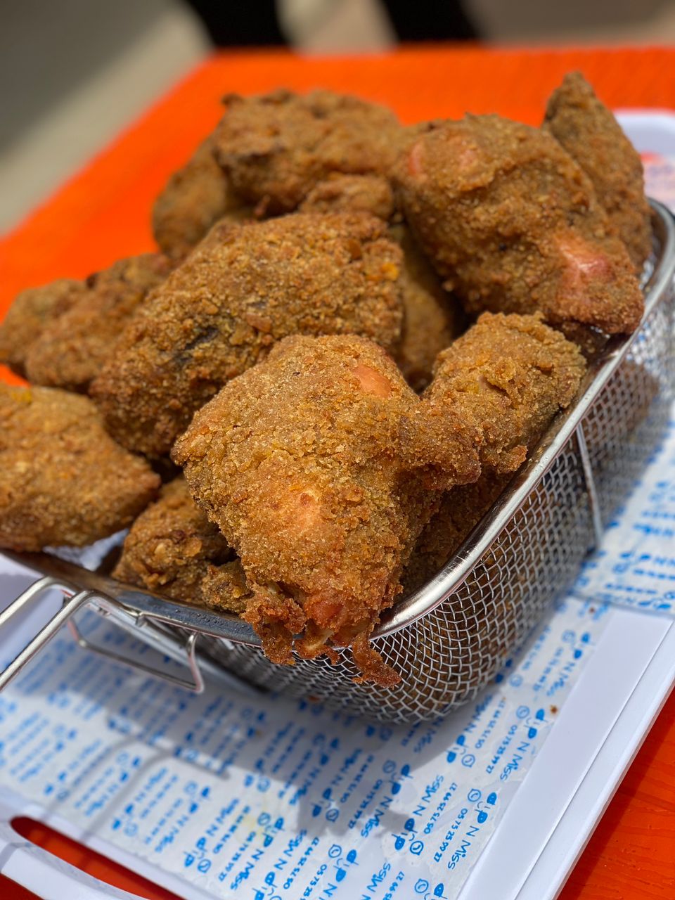 FULL CHICKEN BOX (Poulet braisé/pané entier)_2