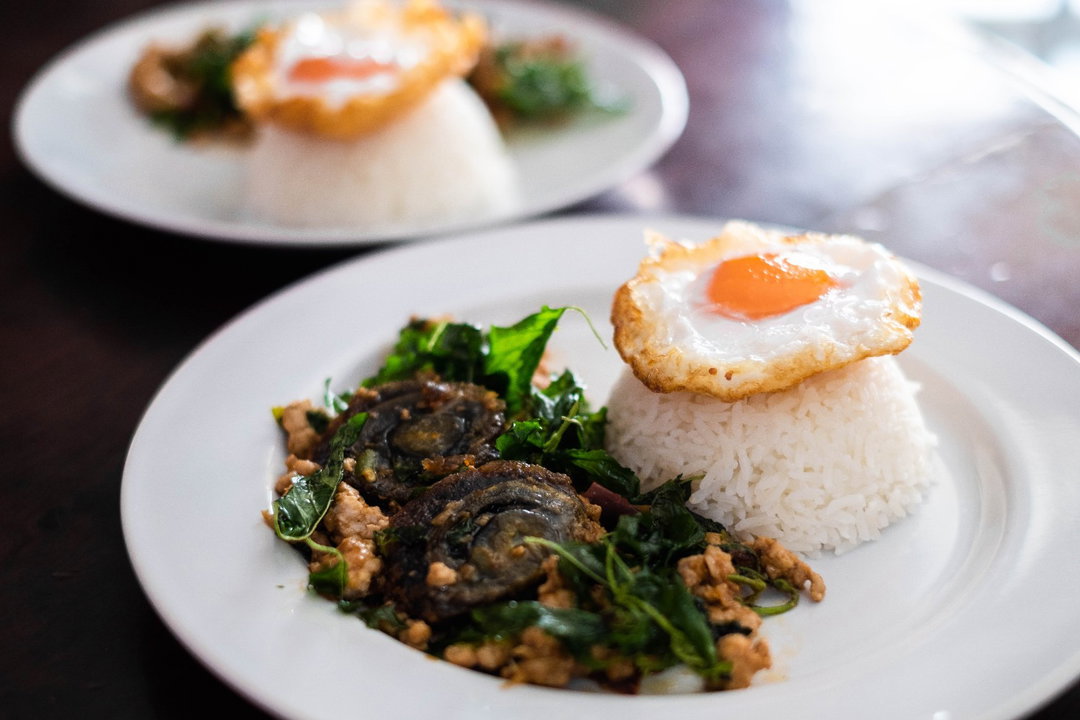Kapao Preserved egg w/rice topped egg กะเพราไข่เยี่ยวม้าราดข้าวไข่ดาว