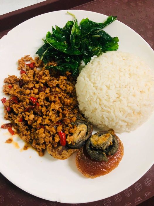 Kapao Preserved egg w/rice topped egg กะเพราไข่เยี่ยวม้าราดข้าวไข่ดาว _1