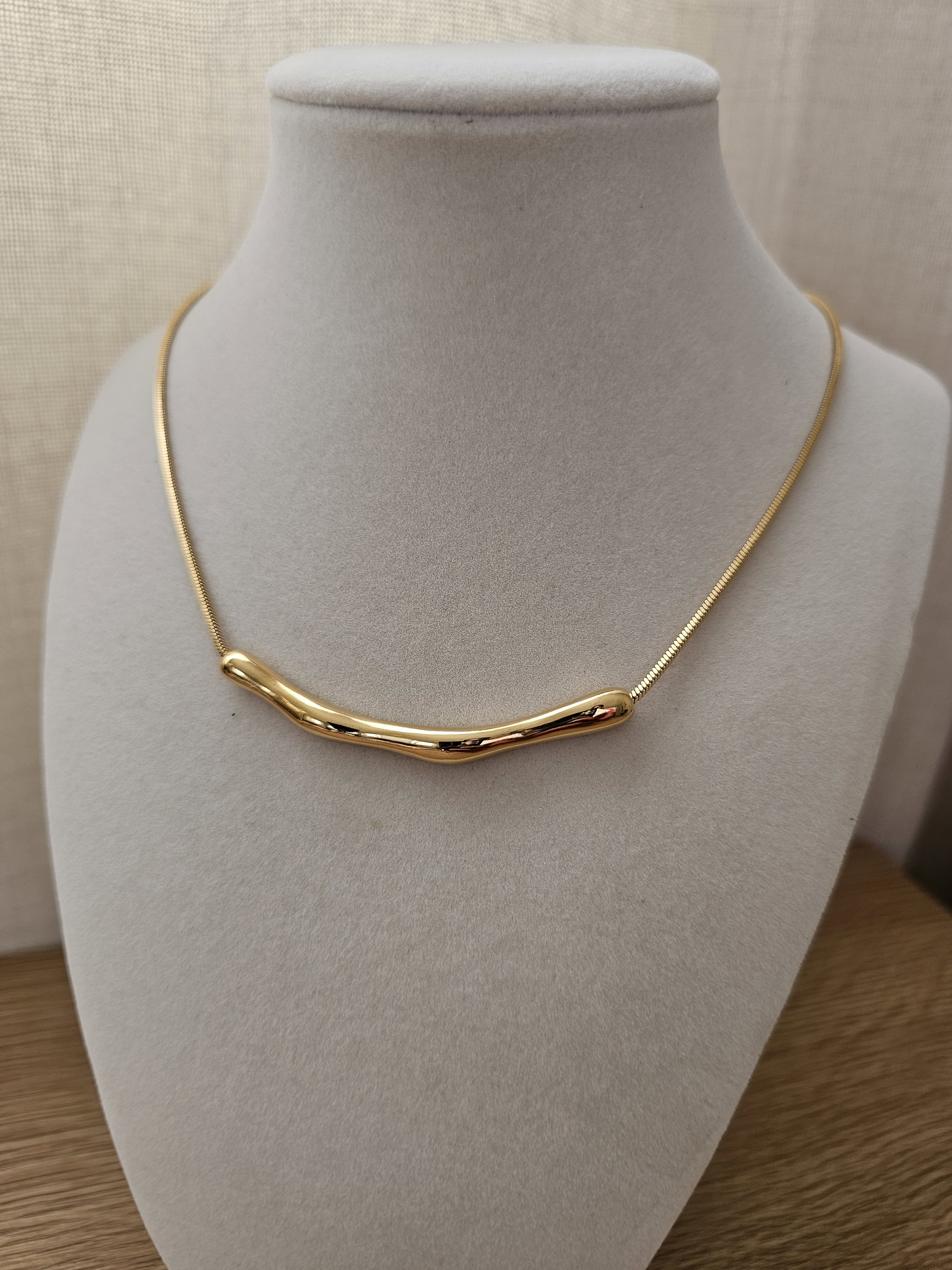 Hammered Pendant Necklace _1