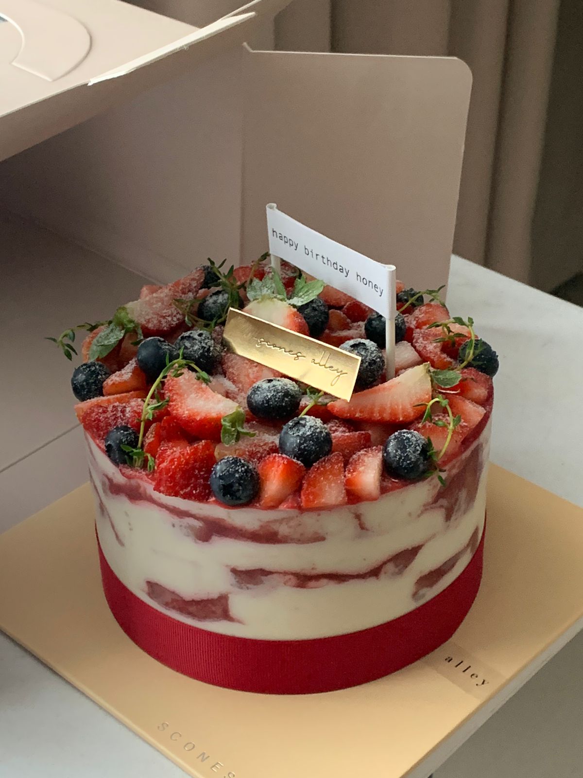 Three Berries Tiramisu Cake_0