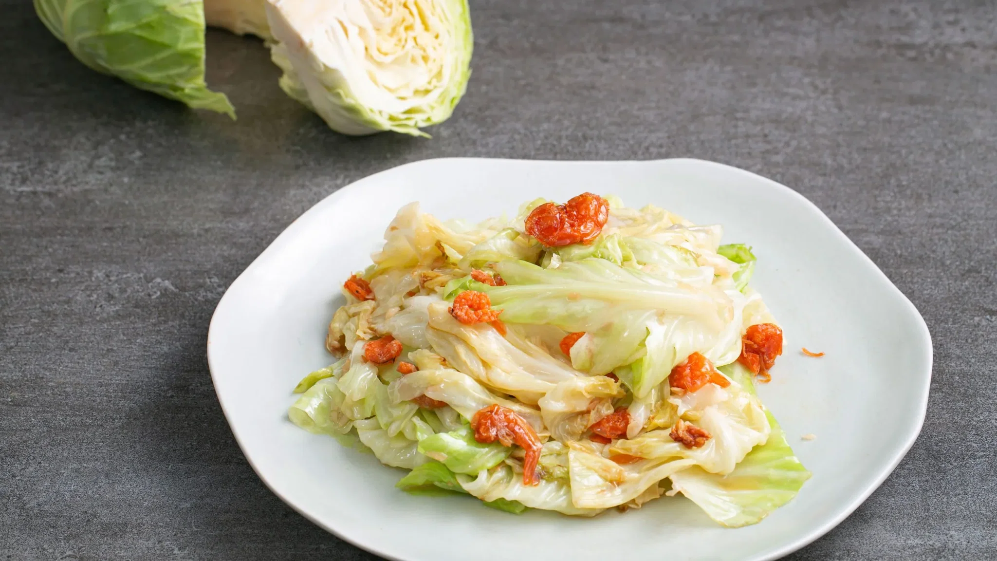 Stir-fried Cabbage with fish sauce dry shrimp กะหล่ำปลีผัดน้ำปลากุ้งแห้ง_1