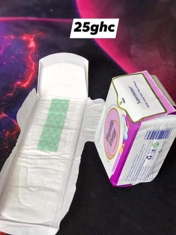 Serviettes hygiéniques/carton (19 pièces) ( guérit les infections vaginales) Protège slip/carton (16 pièces) (Avec anion, guérit les infections vaginales)_9
