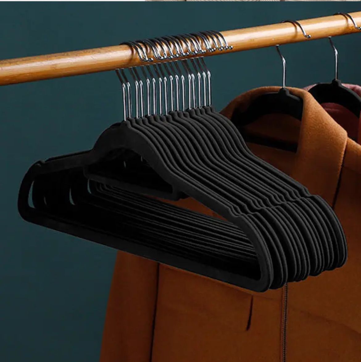10 pcs Velvet Non-Slip Hangers with Tie Bar_1