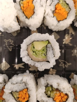 Spicy Salmon Roll - רול סלמון חריף