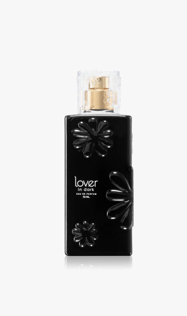 LOVERS IN DARK