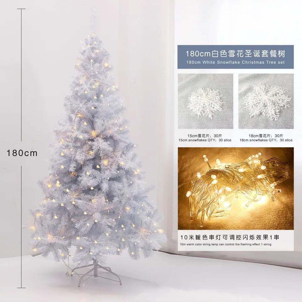 White Christmas Tree_1