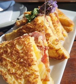 Toasted Cheese & Tomato