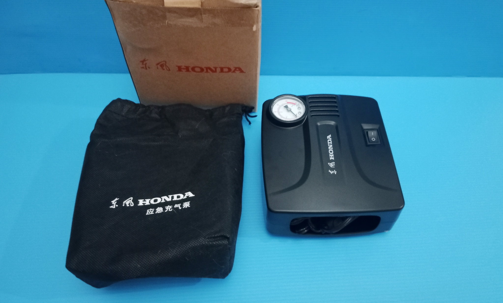 mini portable air pump for universal tire inflator_4
