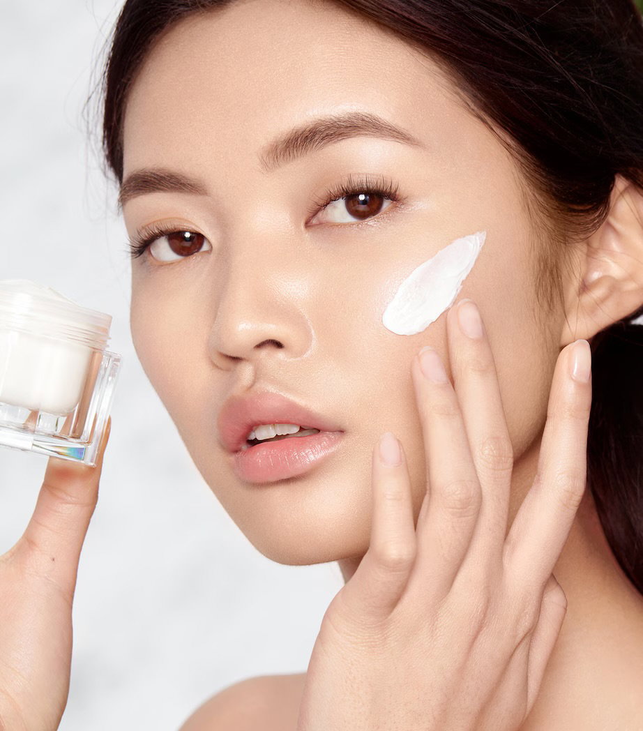 CHARLOTTE TILBURY Charlotte's Magic Cream (30ml) _1