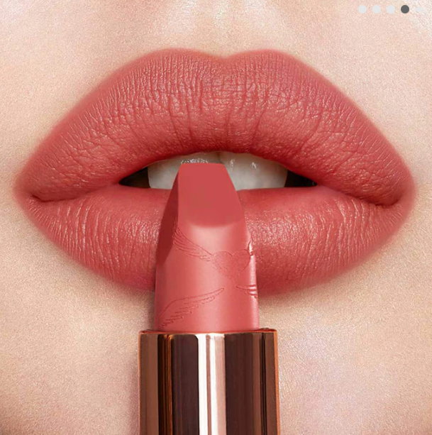 Charlotte Tilbury Matte Revolution Hydrating Lipstick - Mrs Kiss