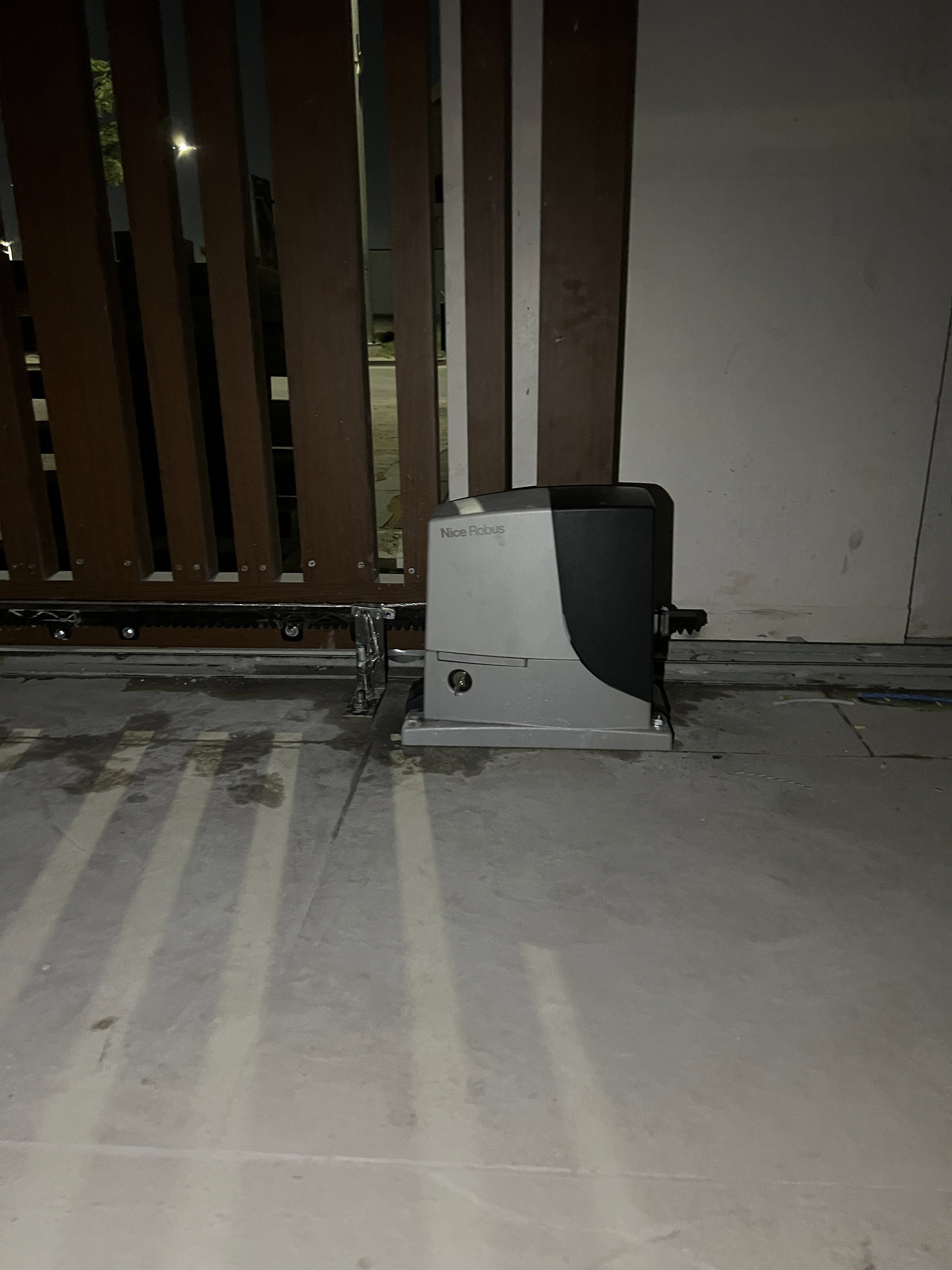 Slide gate machine nice 600_0
