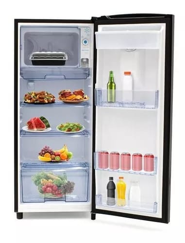 Refrigerador Hisense RR63D6W color negro con capacidad de 173L 127V_4