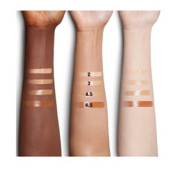 CHARLOTTE TILBURY Hollywood Flawless Filter