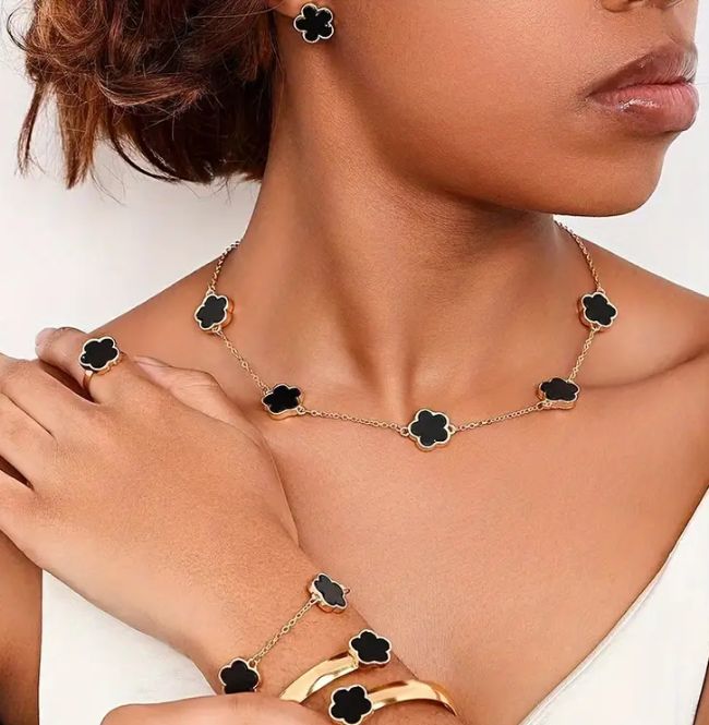 5pc Stunning Jewelry Set✨_1