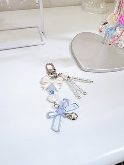 Coquette charm (𝘬𝘦𝘤𝘪𝘭)