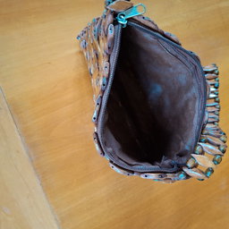 Bolsa Artesanal em Madeira