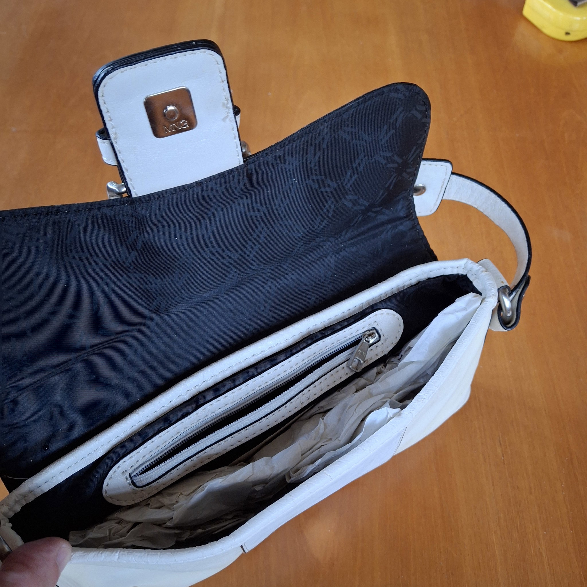 Bolsa Mng_2