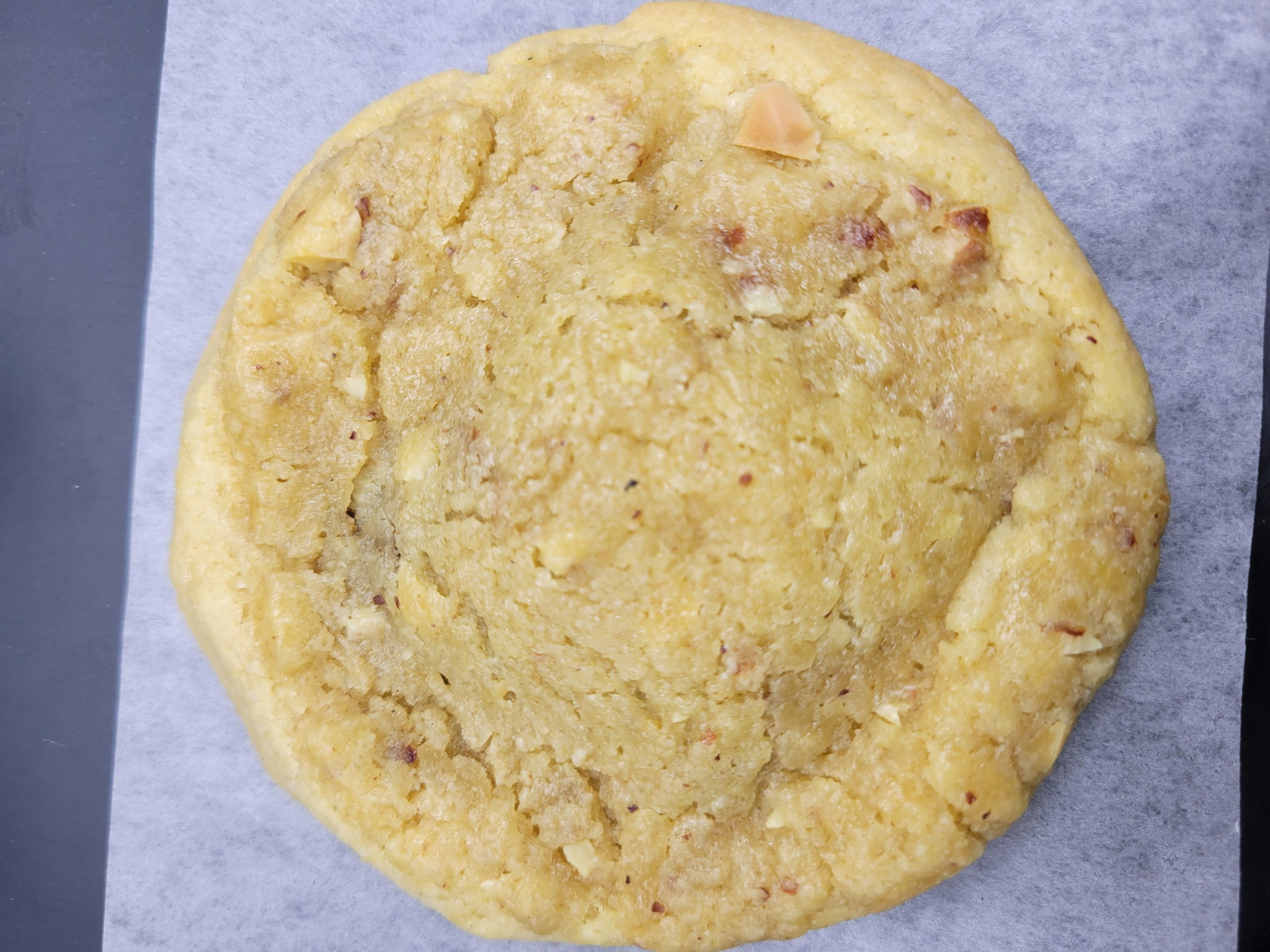 Golden Glow Soft honey oat cookies with toasted pecans and a hint of sea salt_0