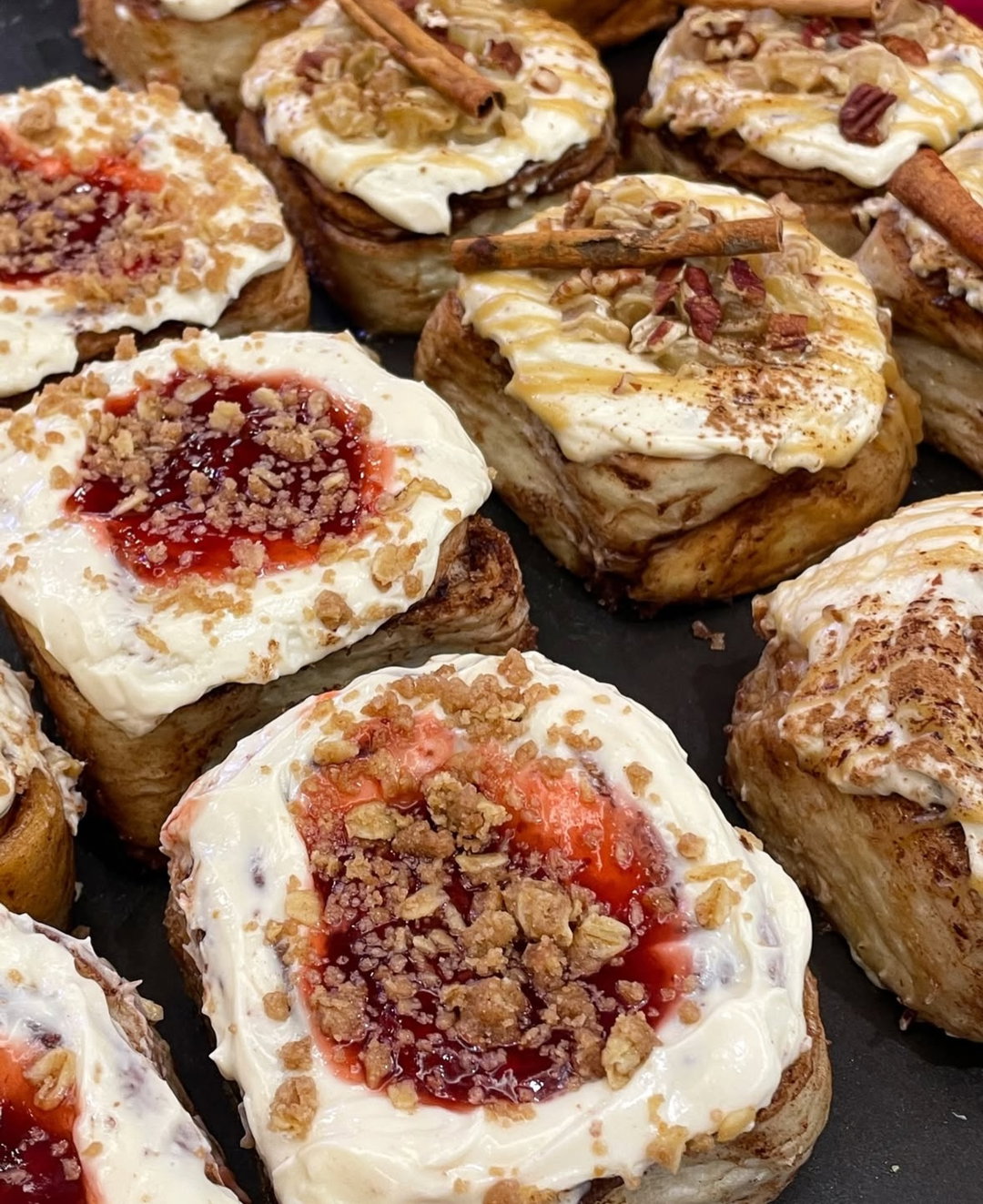 Cinnamon Rolls Set C 