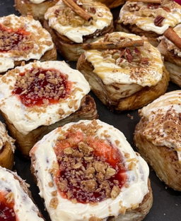 Cinnamon Rolls Set C 