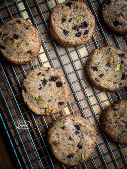 Dark Chocolate and Pistachio Wholegrain Sable Cookies