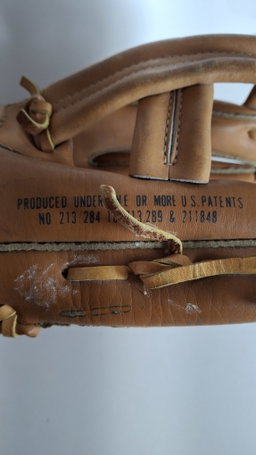 Luva the Baseball Juvenil Regent