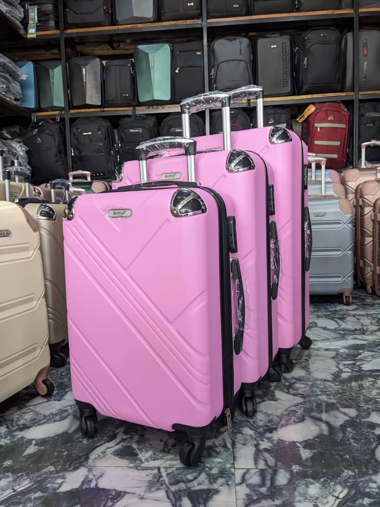 Traveluxe suitcases _0