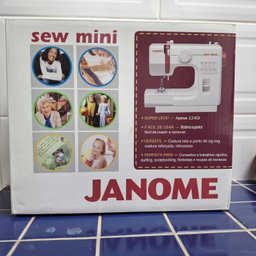 Máquina de costura Janome