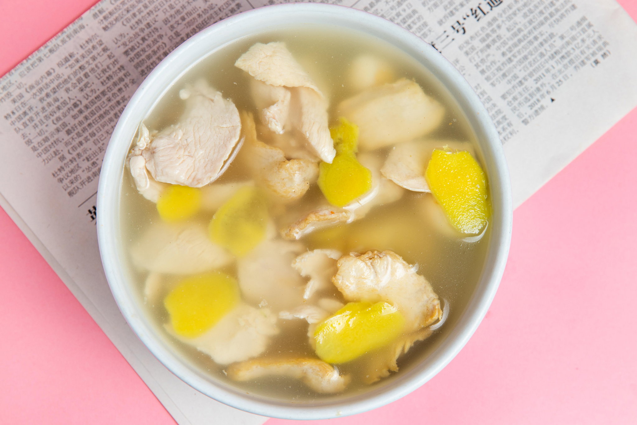 Caldo de Pollo con Kión_0