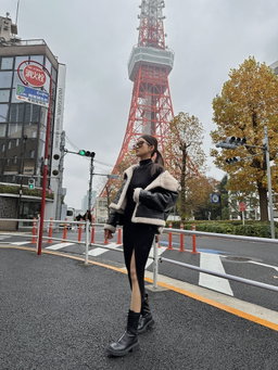 TURTLE NECK KNIT DRESS (Black)