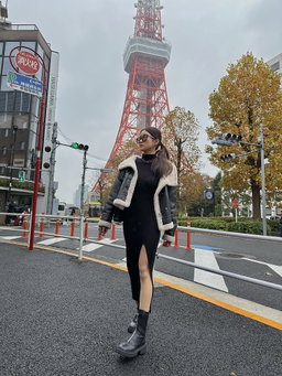 TURTLE NECK KNIT DRESS (Black)