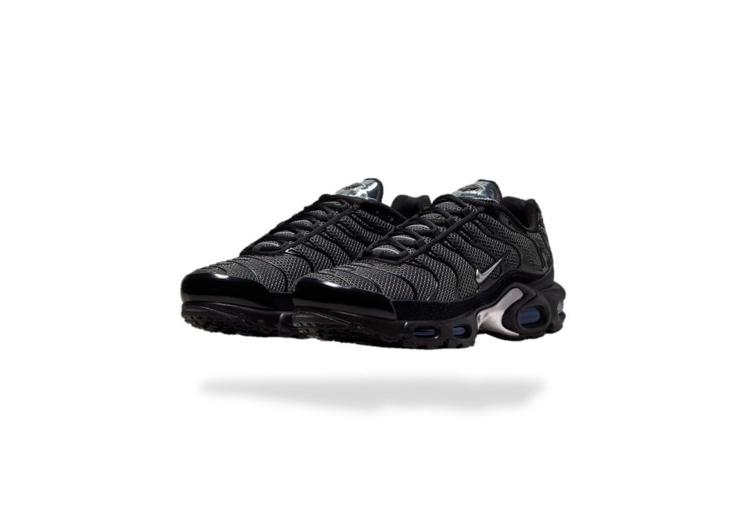 NIKE AIR MAX PLUS TN BLACK SUEDE SILVER 