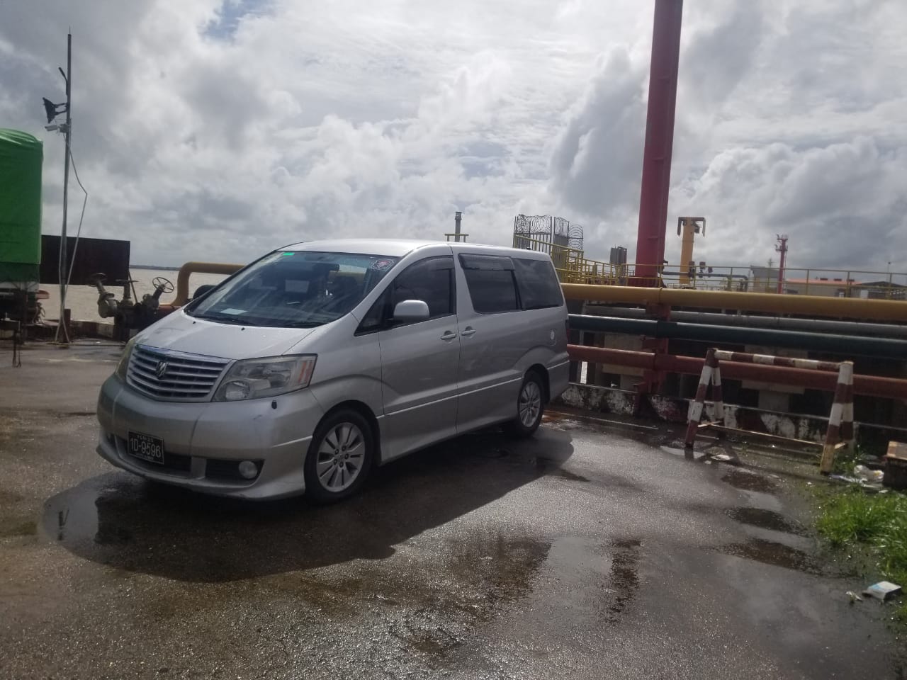 Toyota Alphard_0