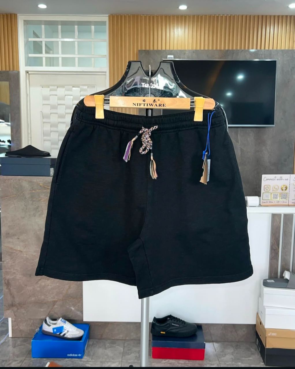 Shorts_0