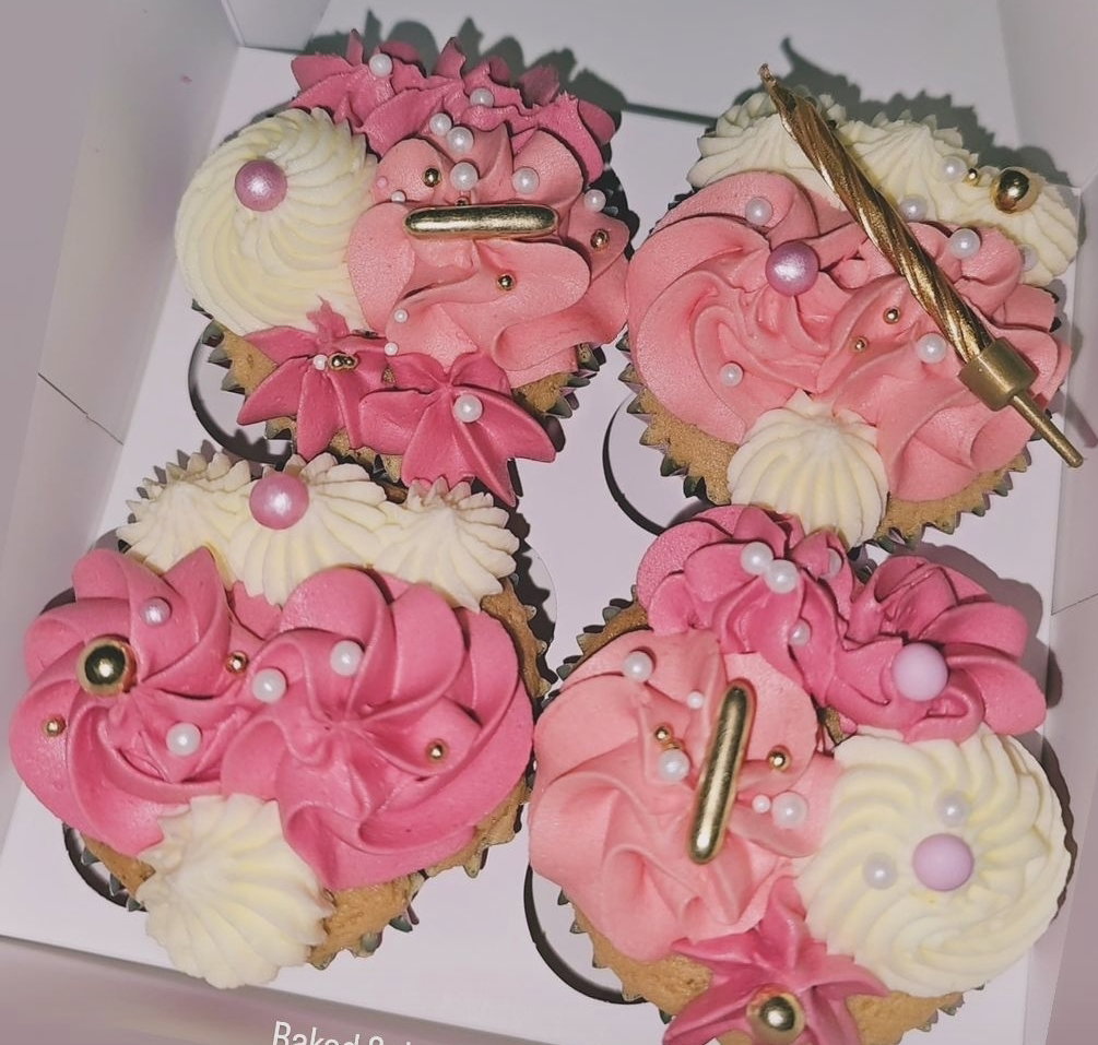 6 Cupcakes_0