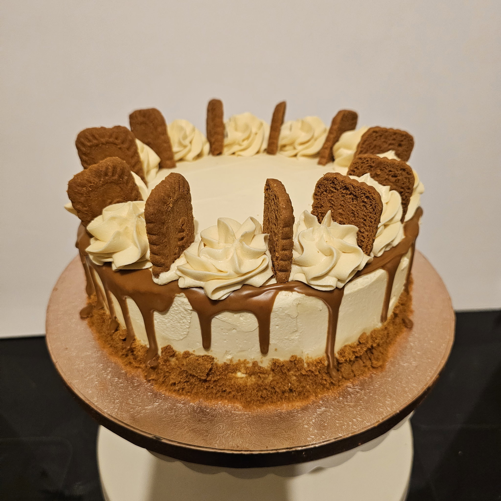 8 inch round Cake _0