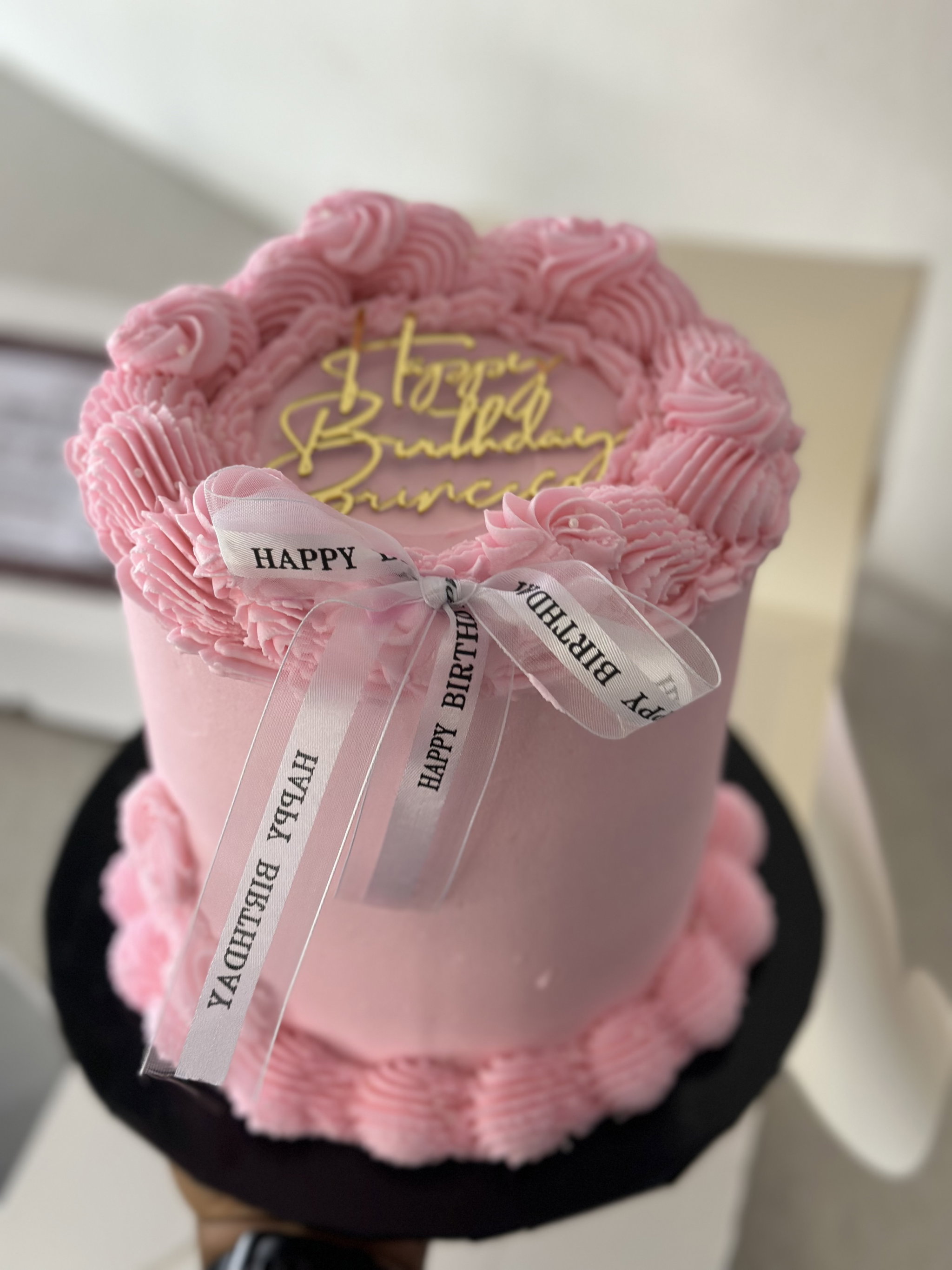 6 inches 3 Layers Buttercream cake  _1