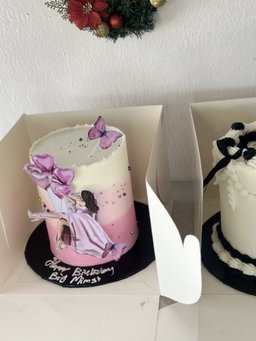 6 inches 3 Layers Buttercream cake  