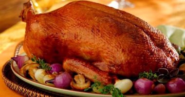 نصف بطة محمرة + أرز أو فتة + بطاطس