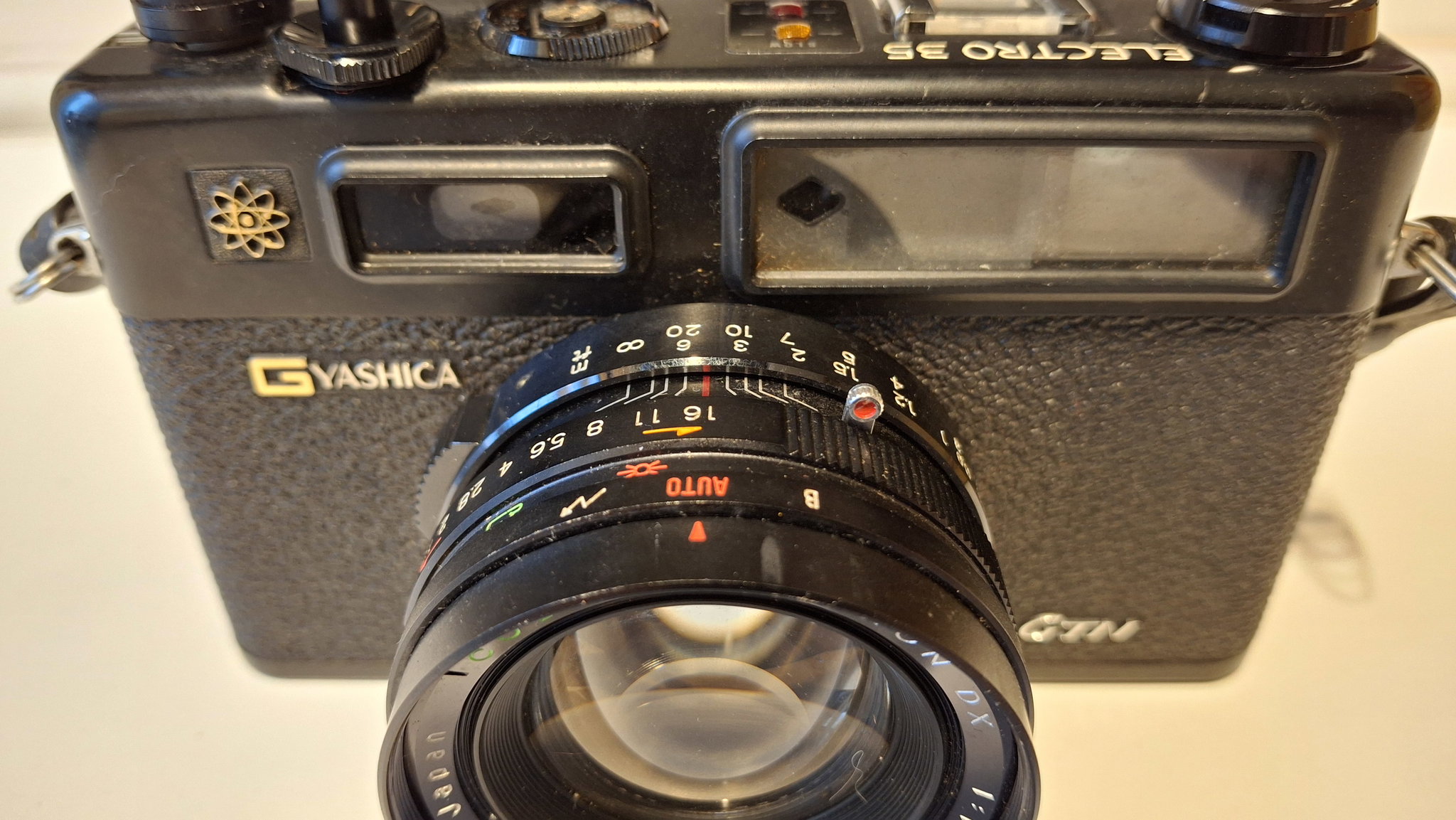 Máquina Fotográfica Yashica Electro 35GTN_2